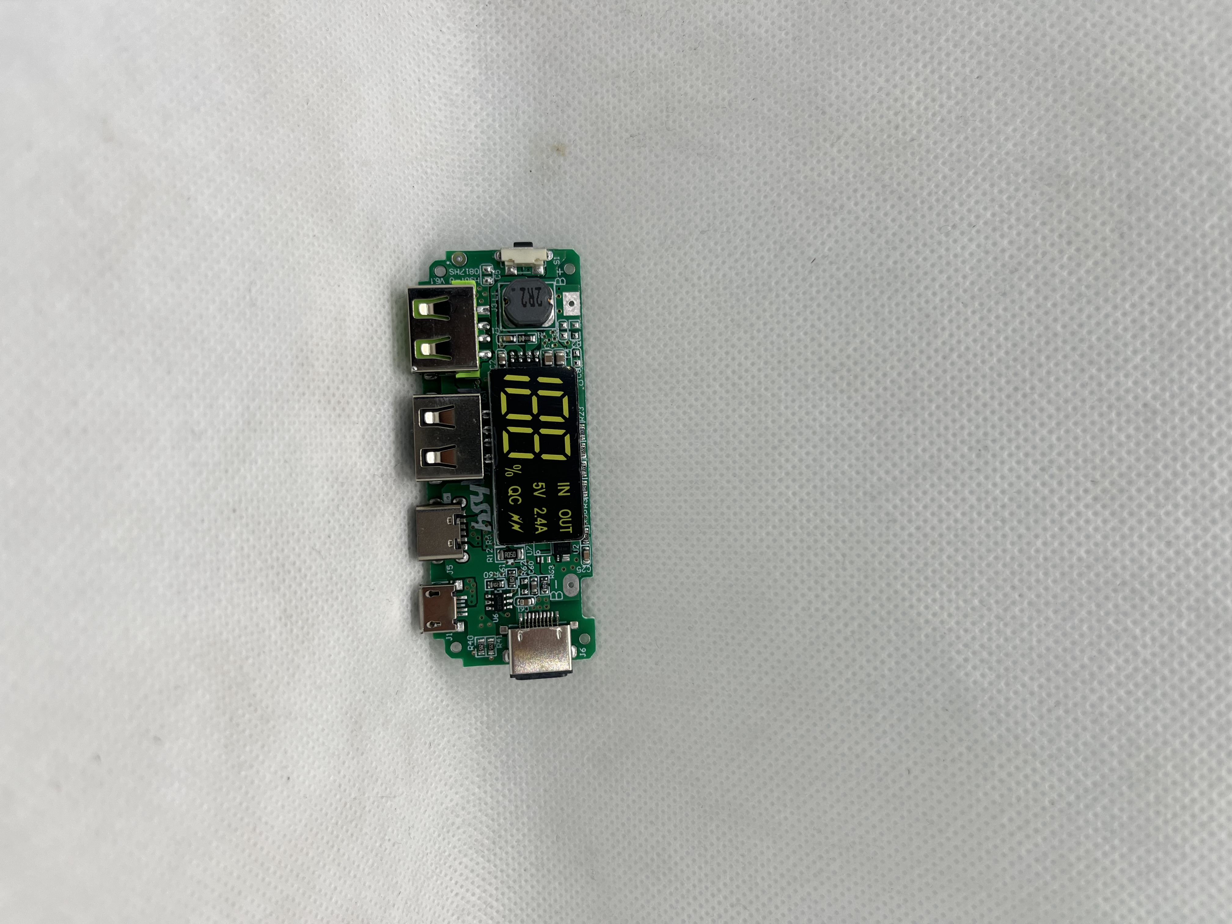 ماژول پاوربانک با نمایشگر دیجیتال + ۴ پورت USB خروجی